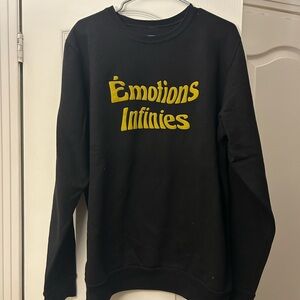 LOCAL 🇨🇦 Quality Black Crewneck Sweatshirt with Funky French Text
